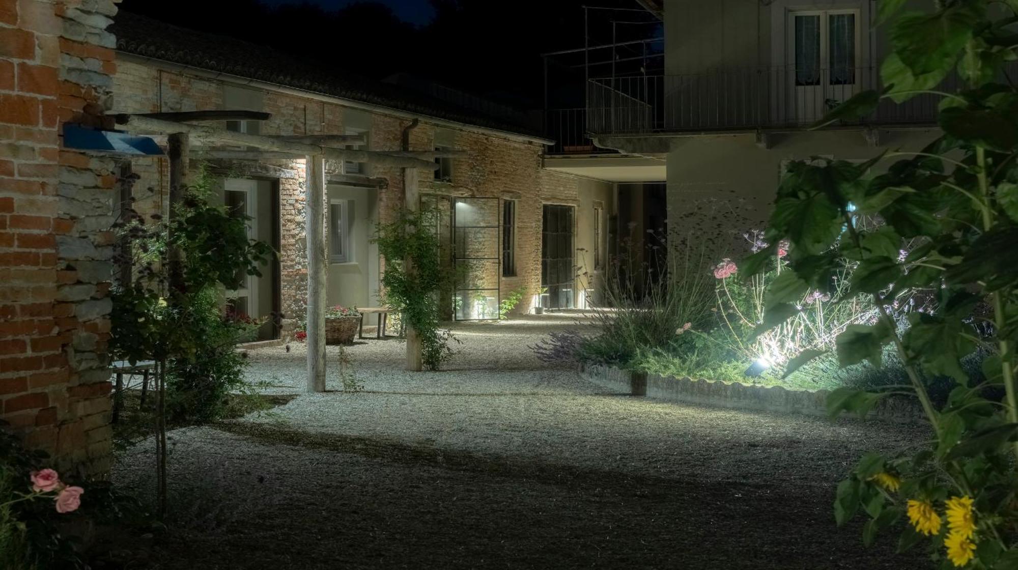 Vigne Di Fagnano 1709 Eco Relais Konuk evi Santo Stefano Belbo Dış mekan fotoğraf